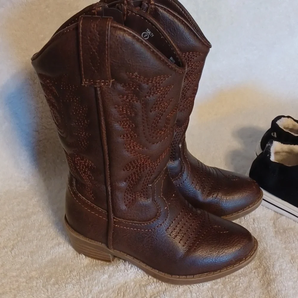 Steve Madden both new
